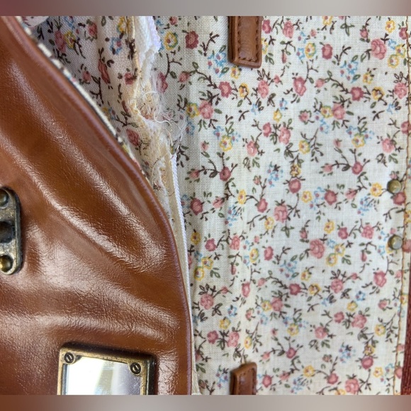 Steve Madden Chain Crossbody Faux Leather Small Bag - Picture 6 of 15